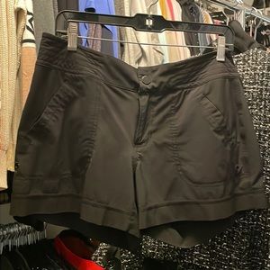 Athleta lightweight hiking short
